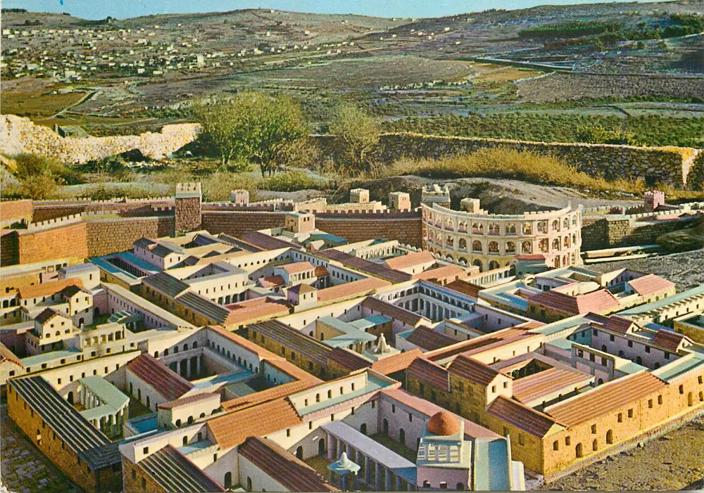 Nachbildung der Stadt Jerusalem zur Zeit des Zweiten Tempels — Holyland Hotel, Jerusalem - Vorderseite