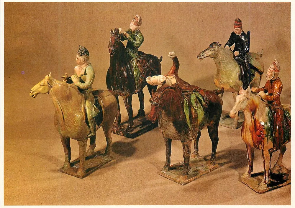 Reiterfiguren — Tricolore — ZHAOHUA PUBLISHING HOUSE, Beijing, China, n° 87CE-374 - Vorderseite