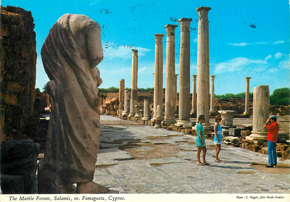 Der Marmor-Forum, Salamis, in der Nähe von Famagusta, Zypern — Photo E. Nägele, John Hinde Studios - Vorderseite
