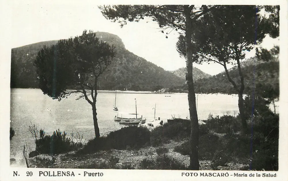 Pollensa - Puerto — Ansicht des Hafens mit Booten — FOTO MASCARÓ - Maria de la Salud, N° 20 - Vorderseite