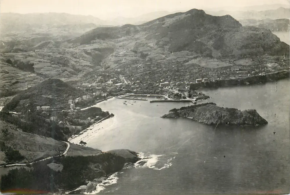 Lequeitio (Bizcaya) — Vista aérea — Editor: 'Paisajes Españoles' n°7191 - Frente