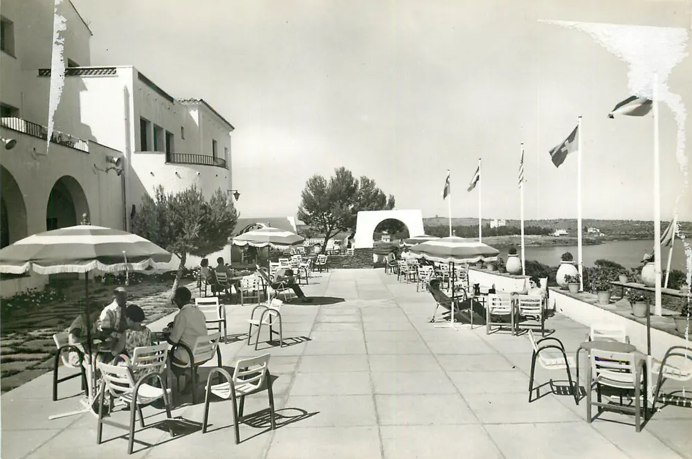 Terrasse des Rocamar Hotel — Cadaqués, Katalonien — Verlag A. ZERKOWITZ - Vorderseite