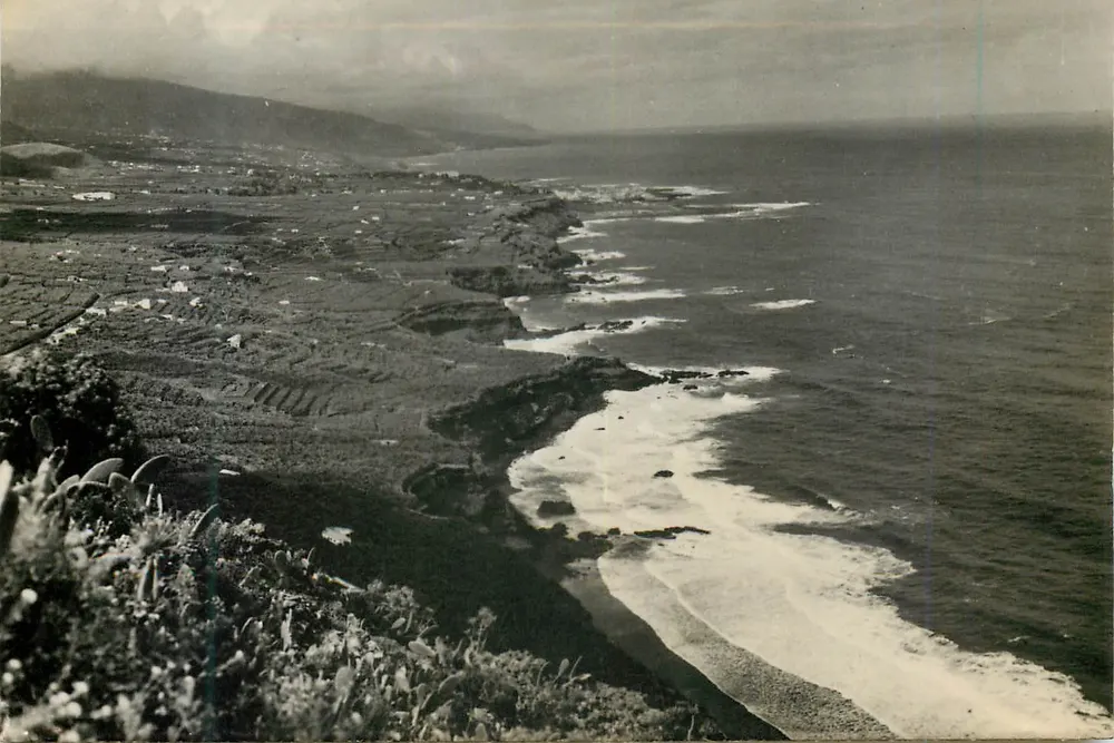 Küstenblick von Tenerife — Barrio de Vegueta und Valle de Orotava — Tarieta Postal n° 7337 - Vorderseite