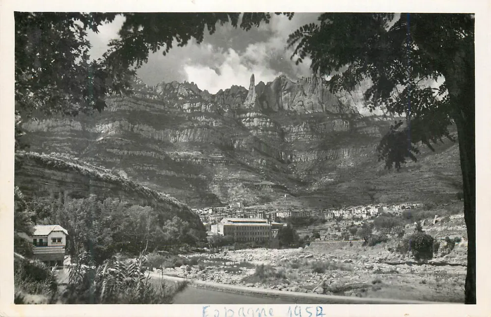 Montserrat — Der Berg des Flusses Llobregat — Kloster Montserrat, O.S.B., Foto Dom Ripol, Nr. 10 - Vorderseite