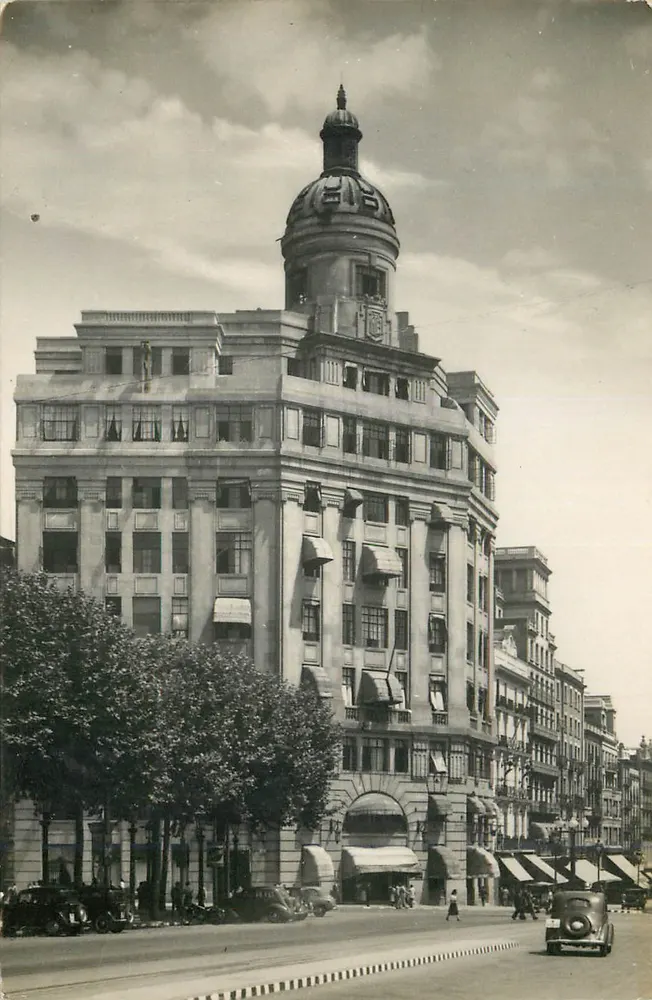 Barcelona - A Telefónica — Editora: A Telefónica, n° 28 - Frente