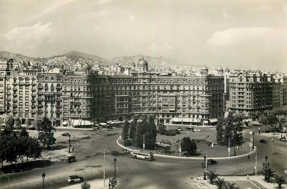 Place Calvo Sotelo — Barcelona — editor Nicolas Reuss, n° 639 - Frente