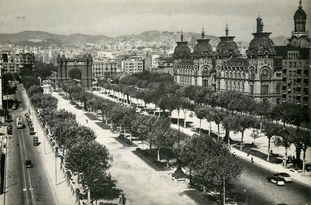 Barcelona — Triomfboog en Justitieloket — Antieke ansichtkaart Série 1 N° 179 - Voorkant