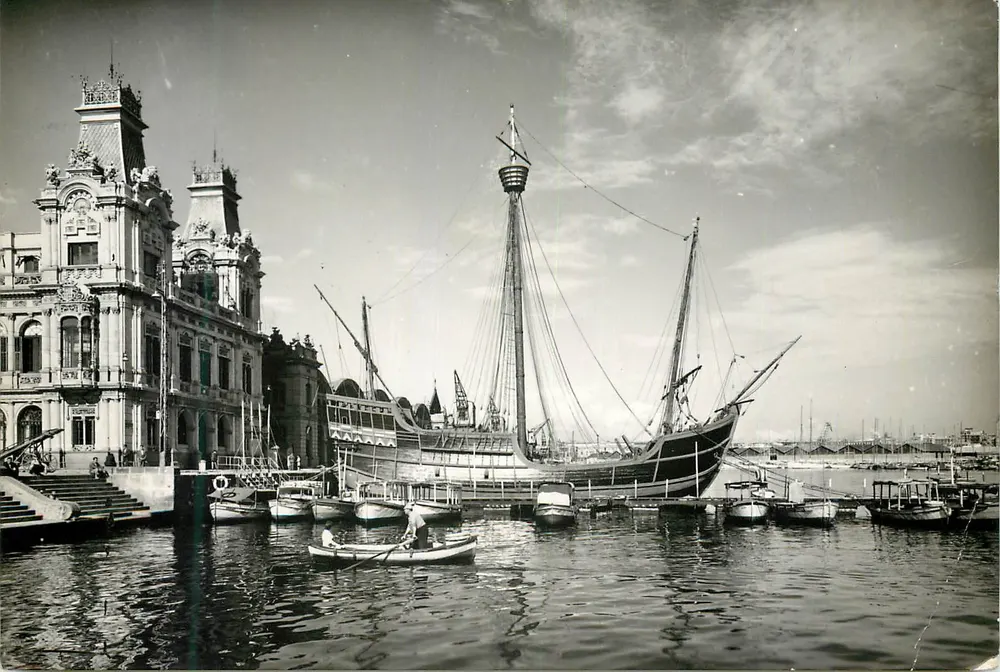 Hafen von Barcelona — Detail des Hafens und der Caravelle 'Santa María' — Verlag: Fotografía Industrial Rodríguez - Vorderseite
