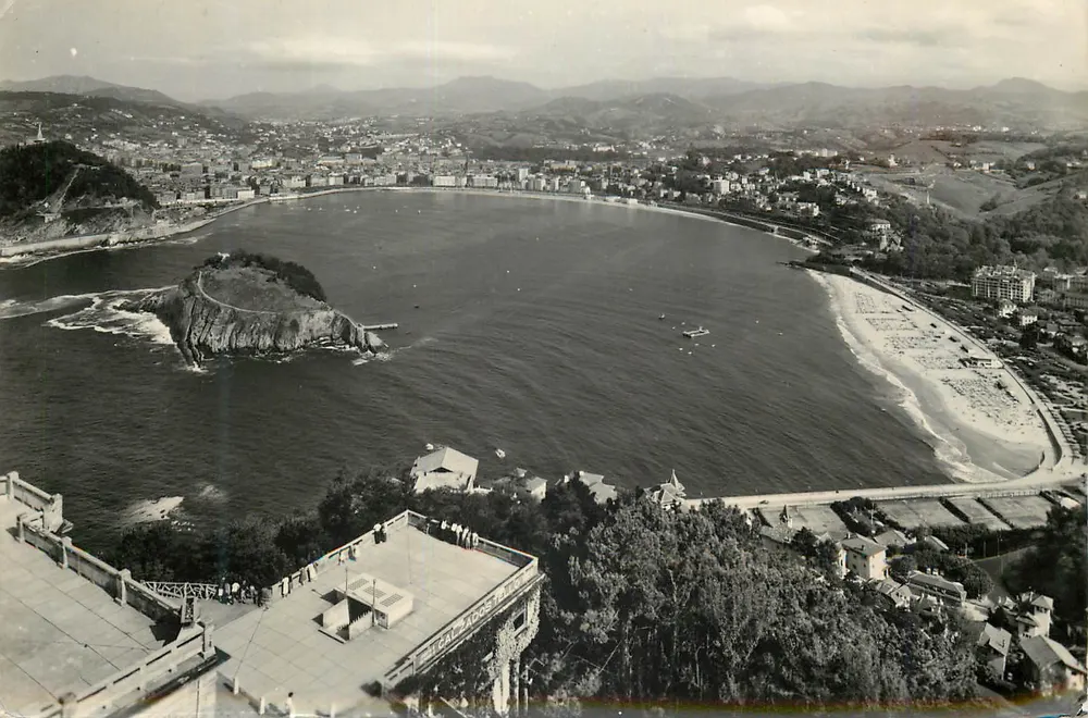 San Sebastián — vista geral tirada de Igueldo — MANUPEL - Frente