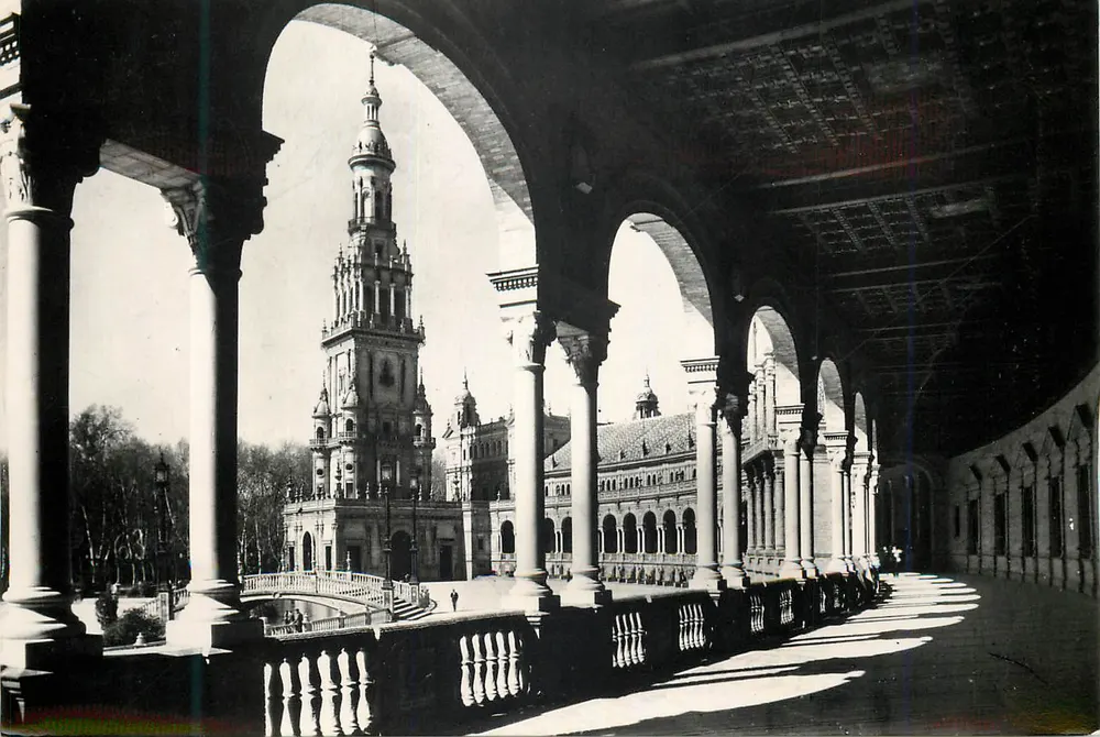 Sevilla — Plaza de España — Galerías Artísticas Españolas - Recto