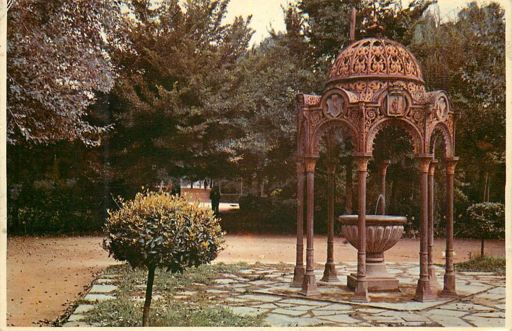 Detalhe do parque — Gijón — Postais P. Esperon - Frente