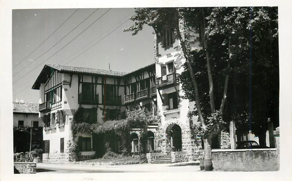 Hôtel de Lecumberry — Navarre — Éditions Galle - Frente