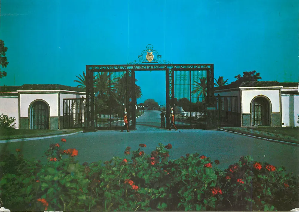 Die Tore des Präsidialpalastes — Carthage — Tunesien — Verlag Natürliche Farben, Nr. RB 30 - Vorderseite