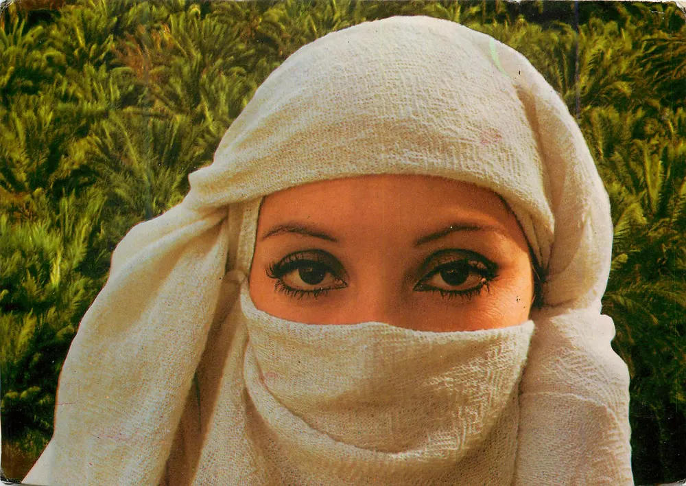 Mulher coberta — Tunísia — Edições TANIT - Frente