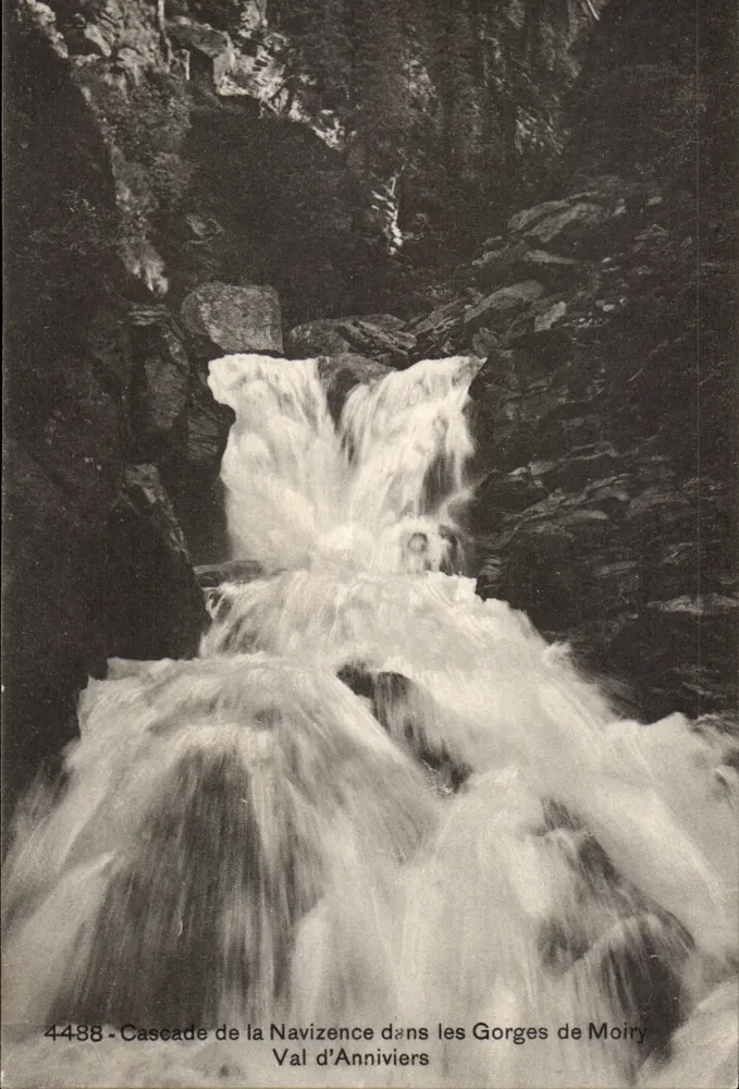 Navizence-Wasserfall in den Gorges de Moiry — Val d'Anniviers — Éditions Louis Burgy, n°4488 - Vorderseite