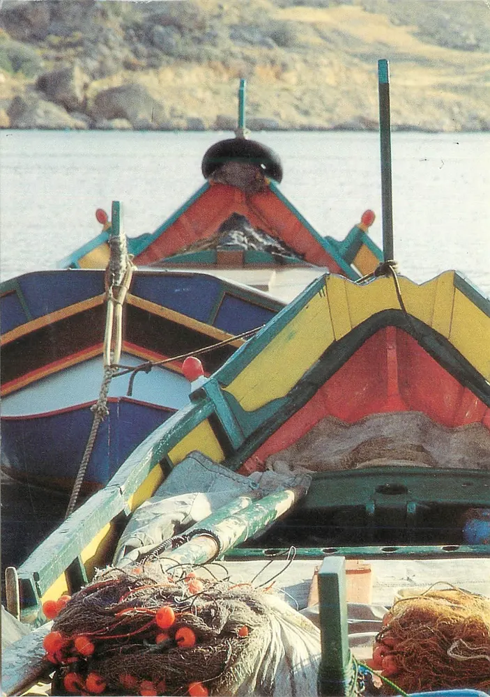 Barche da pesca colorate a Gozo — Malta — editore Click, n. serie 536 - Recto