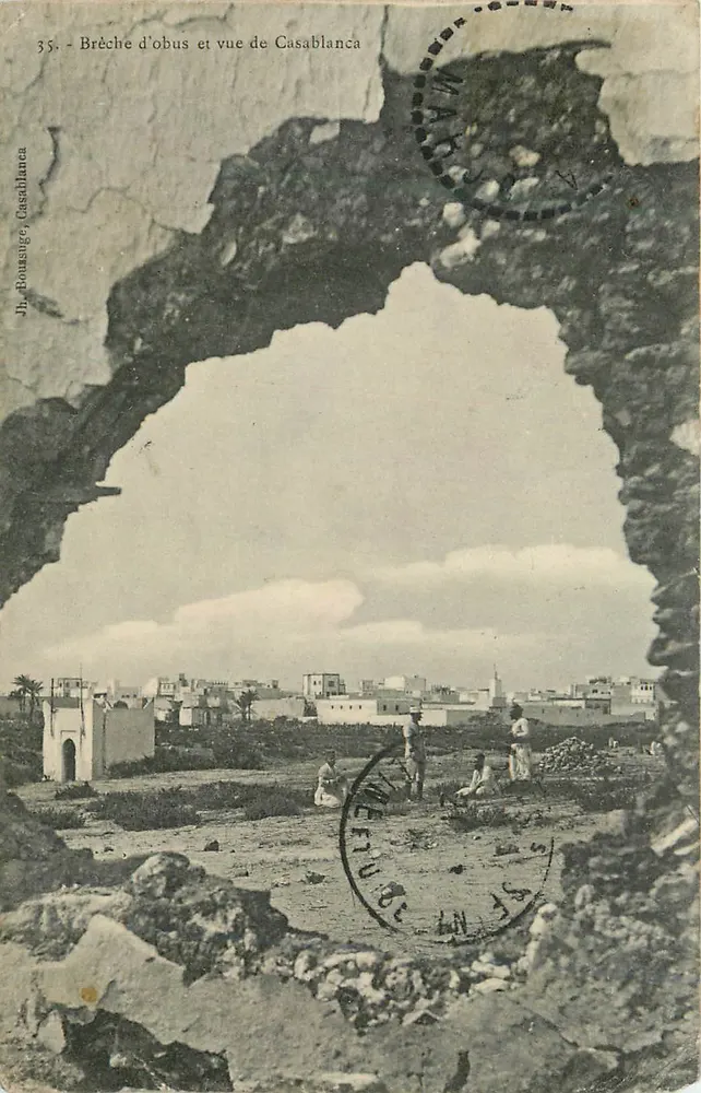 Brecha de obus e vista de Casablanca — Jh. Bouaougey, Casablanca, n°35 - Frente