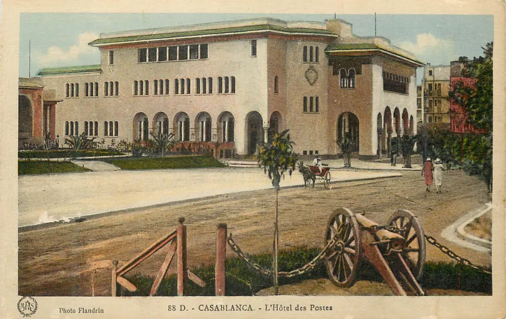 Casablanca — O Hotel das Correios — Foto Flandrin, 88 D. - Frente