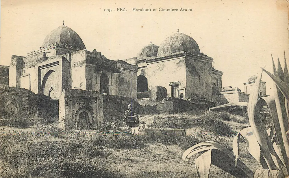 Fès - Marabout e Cemitério Árabe — Edição P. H. Schratz, n° 219 - Frente