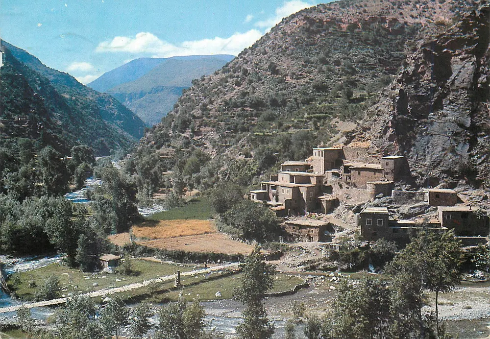 Maroc Infini — Village dans la vallée de l'Ouirka — CREATEC Editions - Recto
