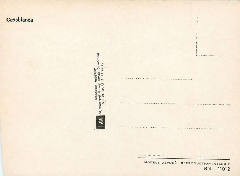 Praia animada com cabanas de palha — Casablanca — Imprimerie Moderne - Verso