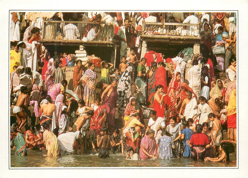 Bénarès. Os ghâts no Gange — INDIA XV-A2 - Frente