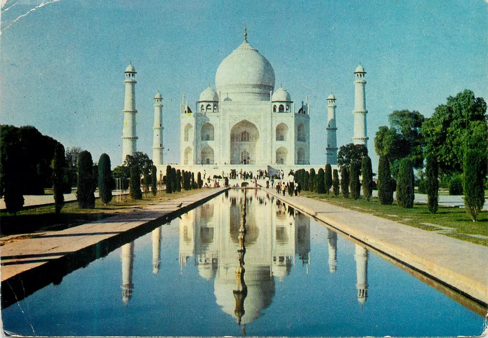 Taj Mahal — Ansicht des Mausoleums mit seinem Spiegelbild im Bassin — reproductions 3/18, New Delhi - Vorderseite