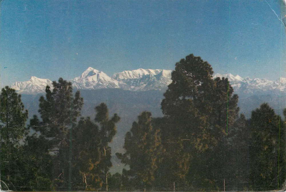 हिमालयन पैनोरामा — कौसानी से देखा गया — एडिटर शिवाली, नंबर 026 - आगे