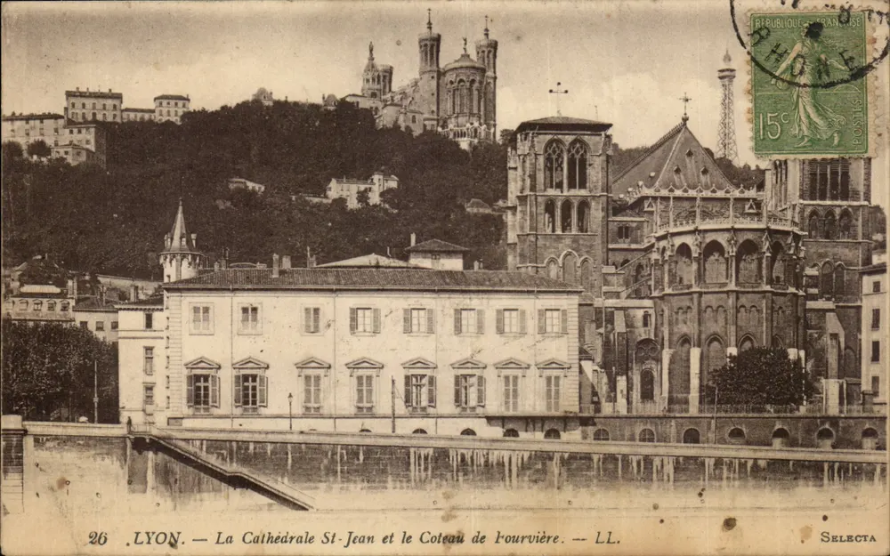 LYON — Ansicht der Kathedrale St-Jean und des Hügels Fourvière — LL. SELECTA - Vorderseite