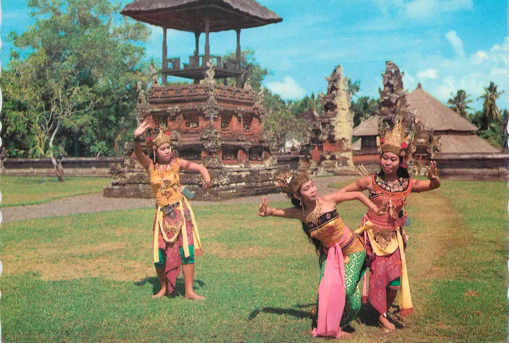 Balinesische Tanz Ramayana — Rama und Sinta begleitet von Laksamana, Bruder von Rama — PS A11 - Vorderseite