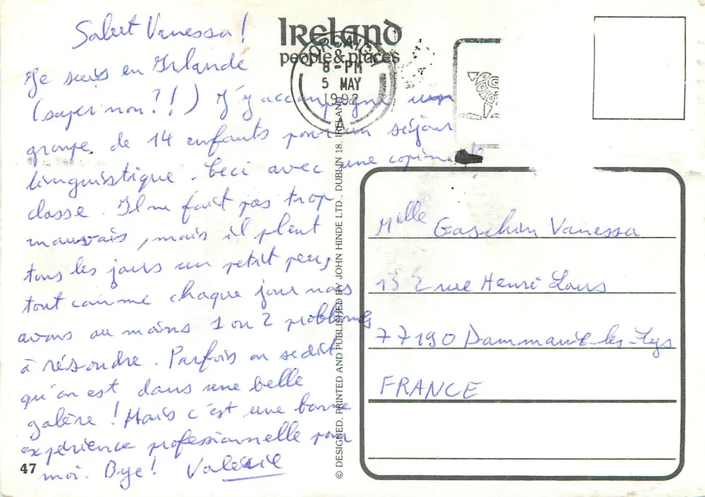 Entrega Expressa - Irlanda — homem e jumento puxando uma carruagem com baldes de leite — editor Ireland people & places - Verso