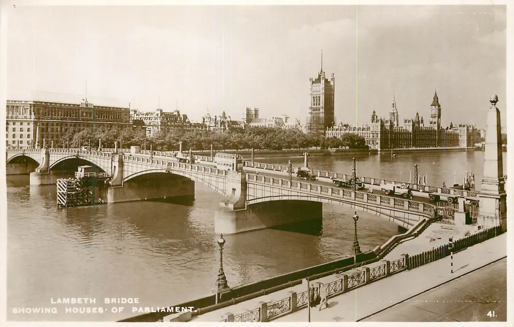 Lambeth Bridge — Blick auf die Houses of Parliament — P. H. Boreham & Son Ltd. - Vorderseite