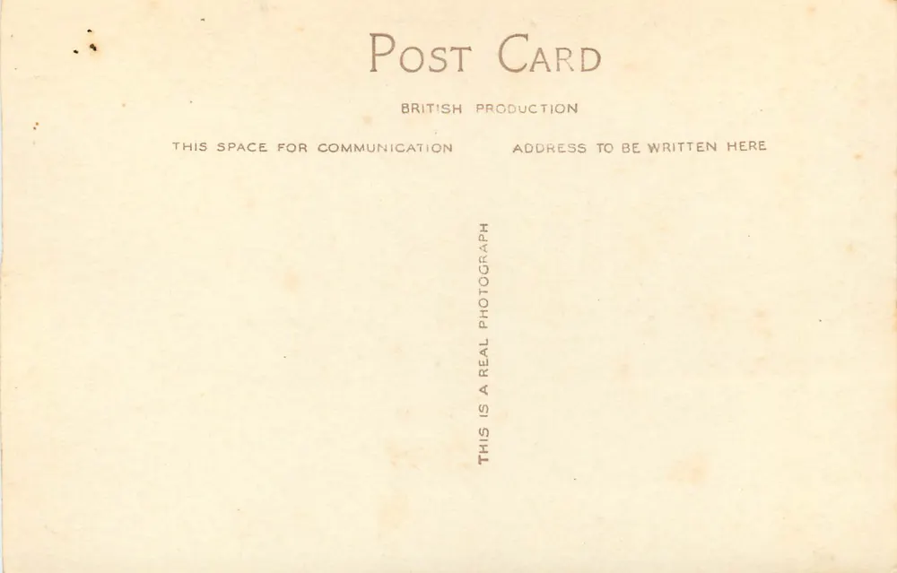 Oxford Street, Londres — vista animada com ônibus e lojas — British Production - Verso