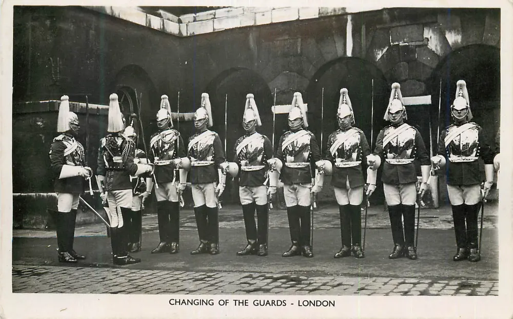 Changing of the Guards - London - Recto