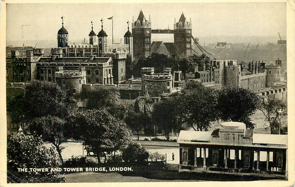 A Torre e o Tower Bridge, Londres — editor desconhecido, n° 181 - Frente