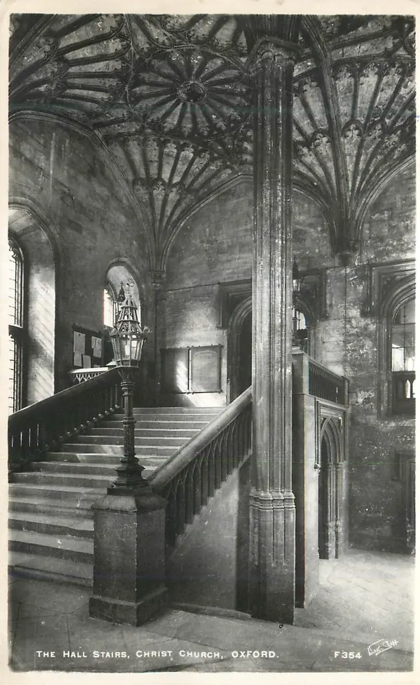 Les escaliers de la salle, Christ Church, Oxford — F354 — Luke Scott - Recto