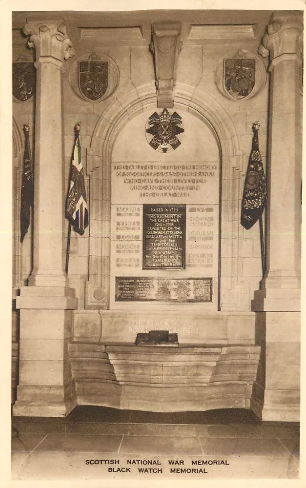 Mémorial national écossais du Black Watch — détail du monument - Recto
