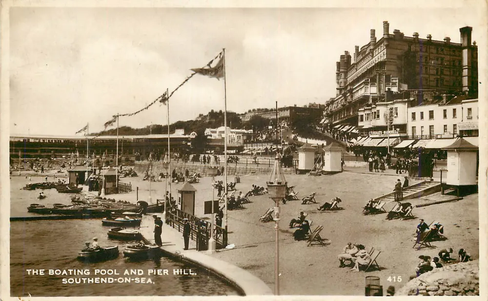 O cais do barco e o cais de Pier Hill — Southend-on-Sea — Série Excel n°415 - Frente