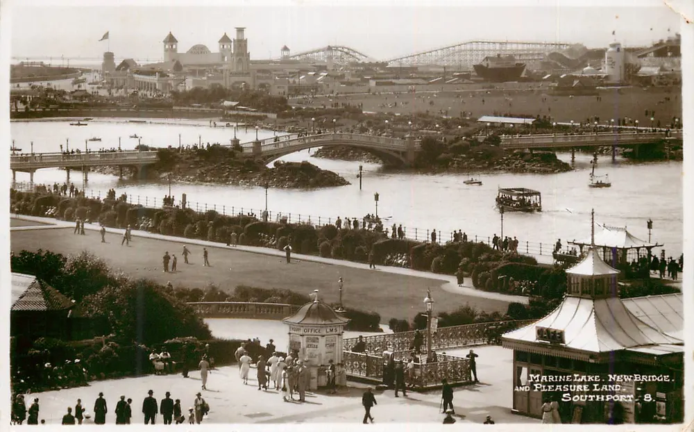 Marine Lake, New Bridge and Pleasure Land — Southport — Verlag LMS, Nr. 8 - Vorderseite
