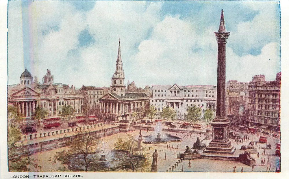 Londres — Place Trafalgar — vista panorâmica com coluna e fonte - Frente