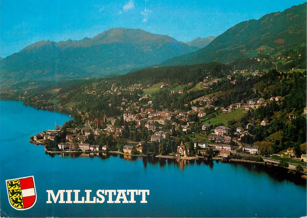 Millstatt am See — aldeia lacustre na Áustria — editor Foto Binder - Frente