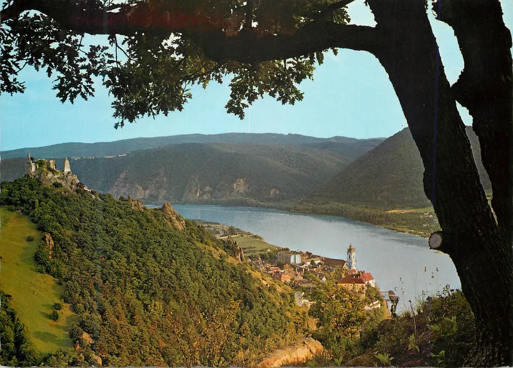 Dürnstein am Donau — vista do castelo e do vilarejo — editor Peter Fenz - Frente