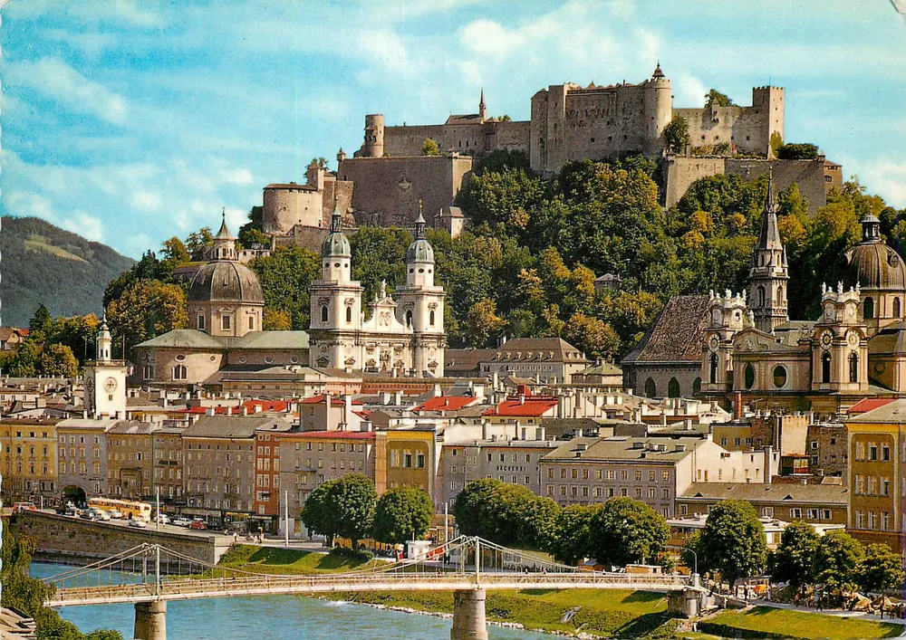 Salzburg, Altstadt — Panoramablick — Bergwelt-Verlag, S 217 - Vorderseite