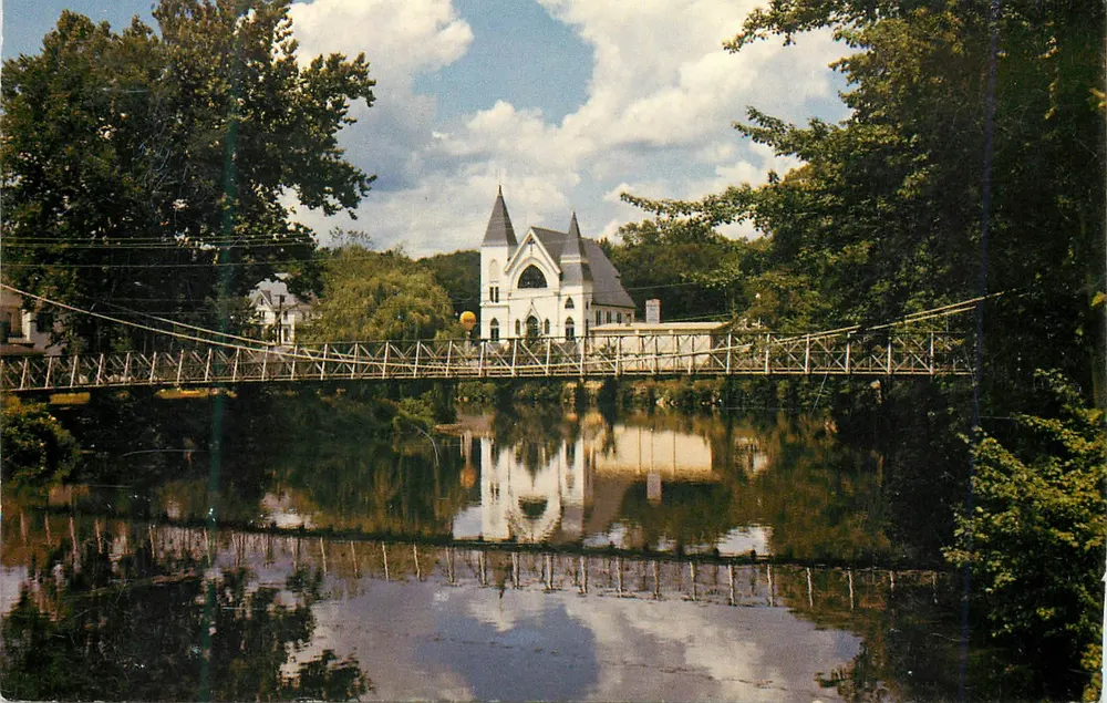 Milford — Hängebrücke über den Souhegan River — N-122, Farbe von Don Bristol - Vorderseite