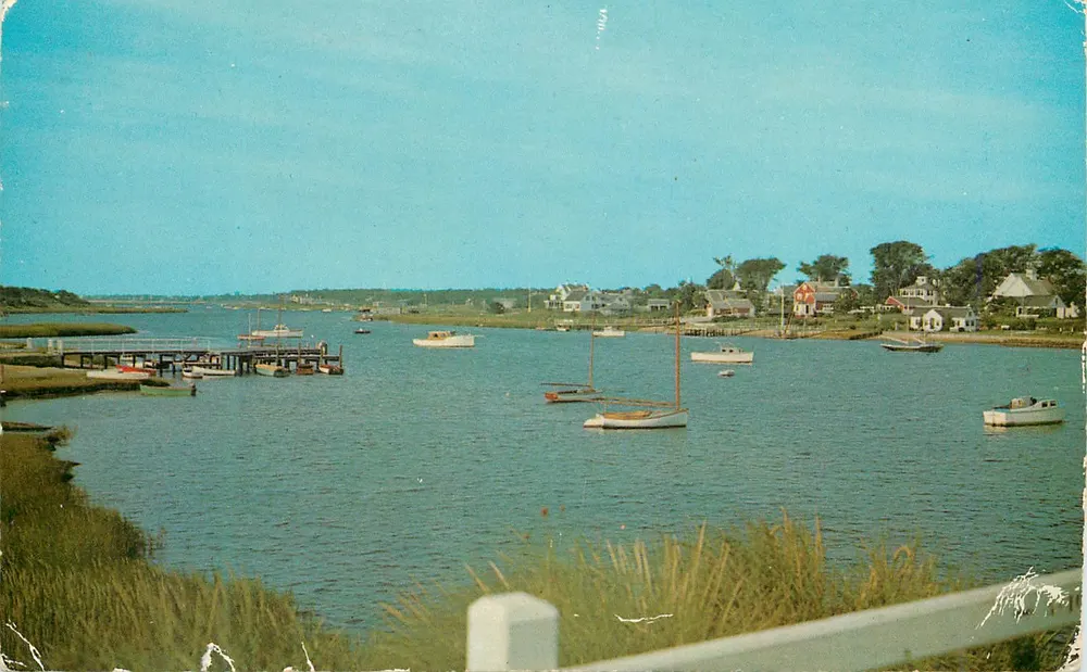 Vista do Bass River Bridge — Cape Cod, Mass. — Chirlandaio National Gallery Publishers, Inc. - Frente