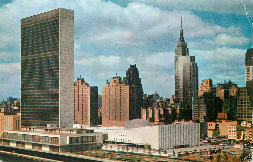 न्यू यॉर्क — संयुक्त राष्ट्र के विमान से देखा गया दृश्य — पब्लिक इन्फॉर्मेशन ऑफिस, P5920 - आगे