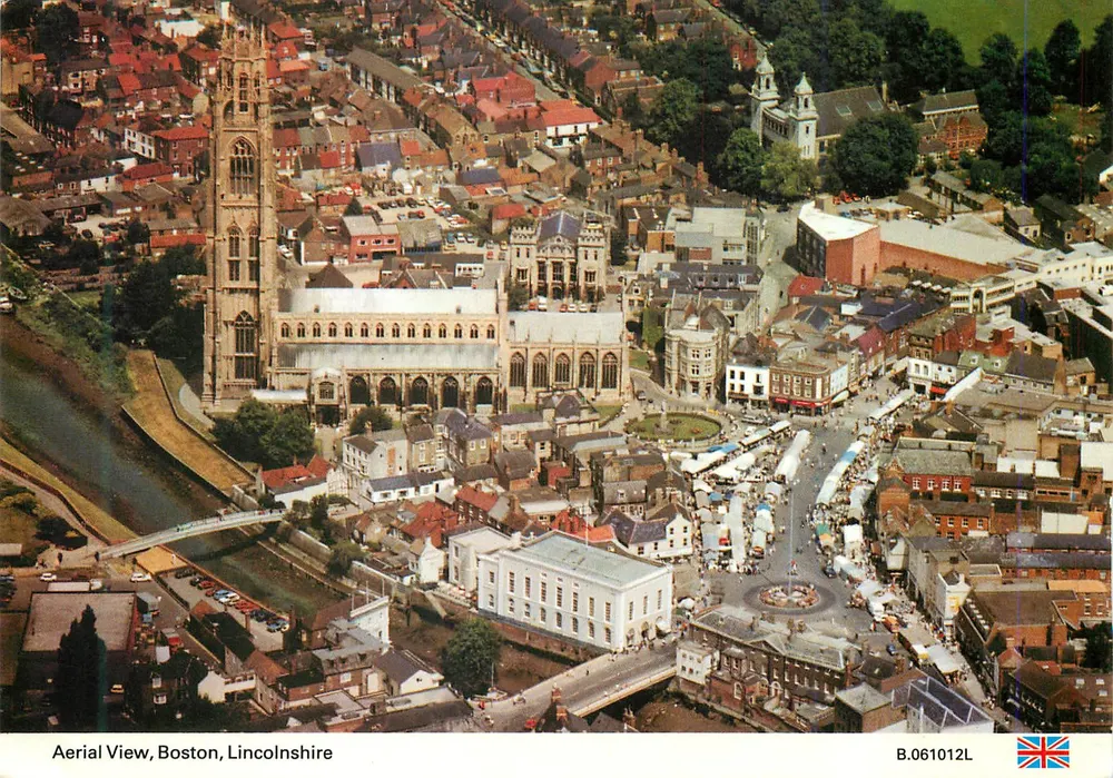 Luchtfoto van Boston, Lincolnshire — A Dennis Postcard B.061012L - Voorkant