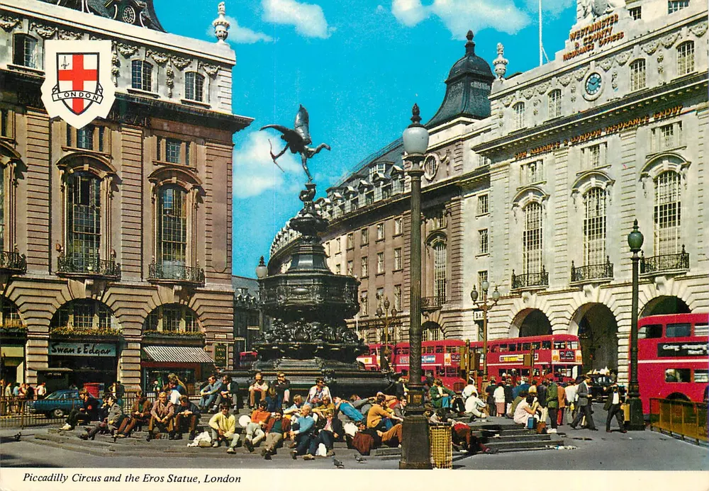 Piccadilly Circus e a Estátua de Éros, Londres — Capital Souvenirs (London) n°118C - Frente