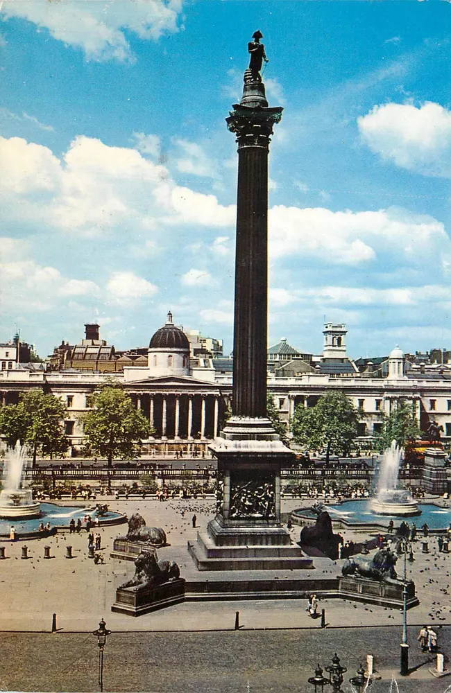 Coluna de Nelson, Praça de Trafalgar — Londres — The Photographic Greeting Card Co. Ltd., Londres, série Natural Colour Series n°522 - Frente