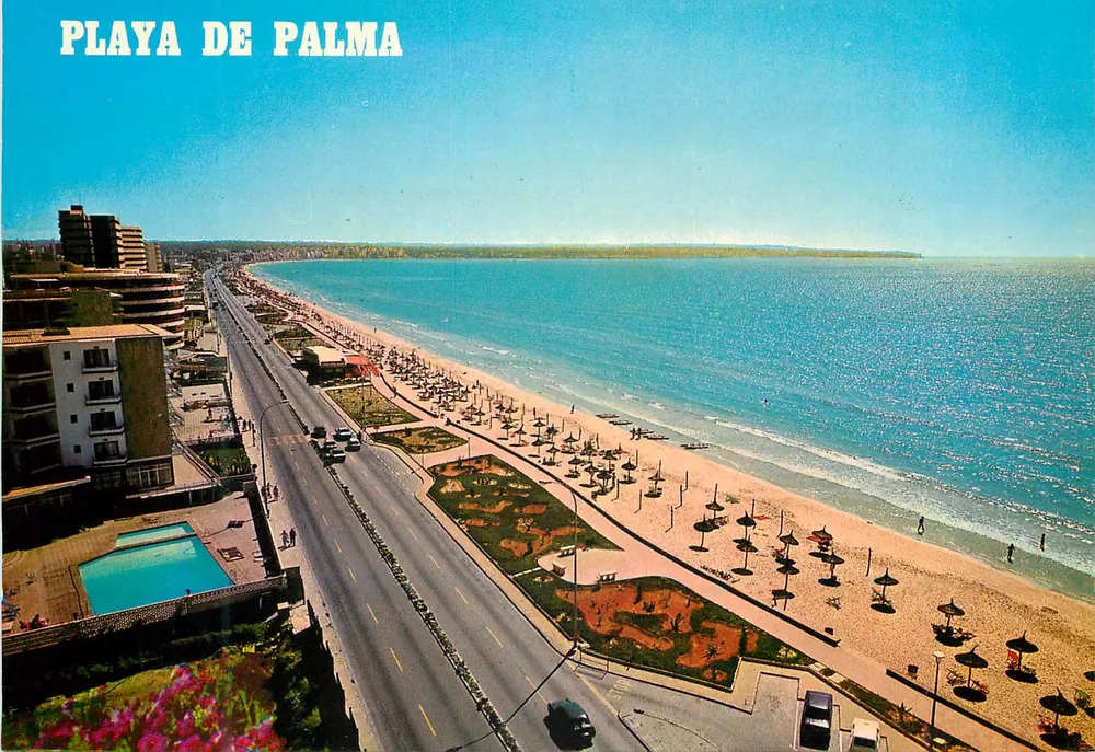 Playa de Palma — vue aérienne de la plage et de la route — Éditions El Arenal, série 1.648 - Recto